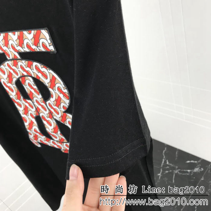 BURBERRY巴寶莉 19早春新款 大字母“TB”貼布刺繡標識 純棉面料 高版本情侶款 ydi2262